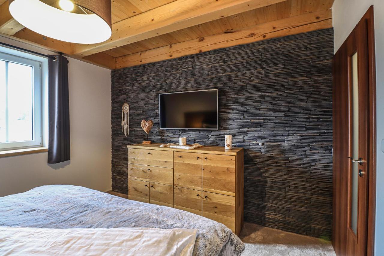 Woodhome - Luxury Mountain Apartment Horní Malá Úpa Eksteriør billede